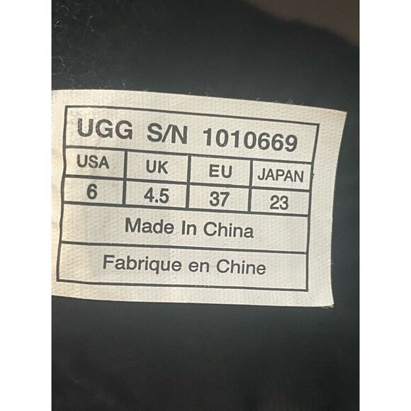 UGG Australia Women's Isla Black Knit Cable 1010669 Lace Up Boots Size 6 - Picture 7 of 13